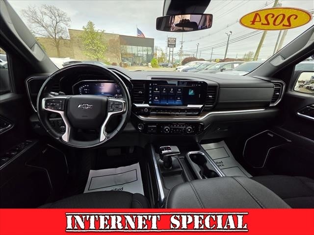 2024 Chevrolet Silverado 1500 RST