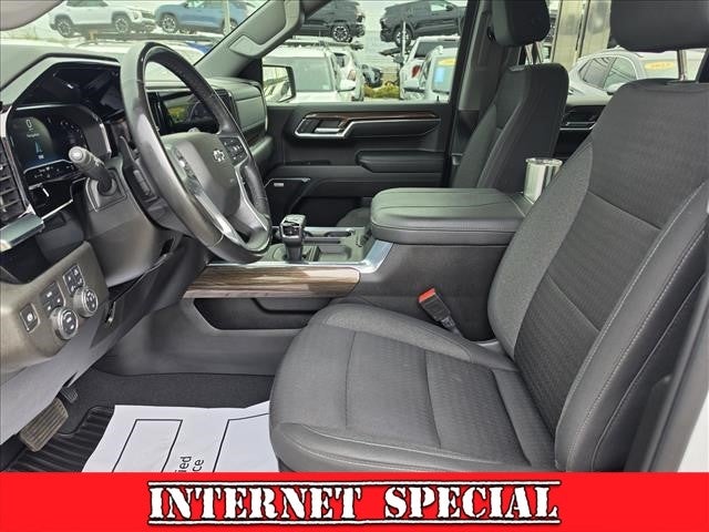2024 Chevrolet Silverado 1500 RST