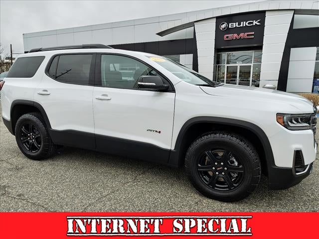 2023 GMC Acadia AT4