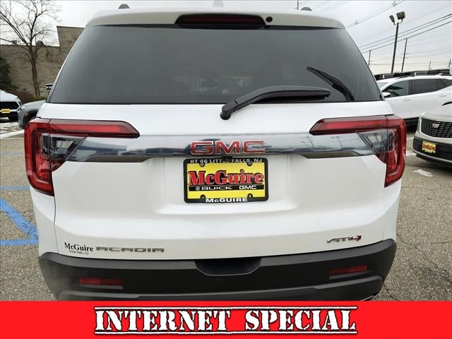 2023 GMC Acadia AT4