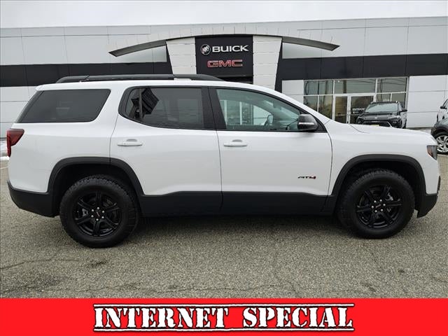 2023 GMC Acadia AT4