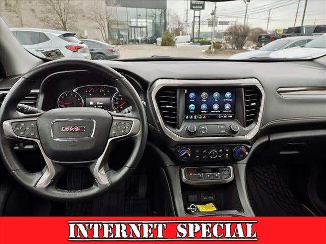 2023 GMC Acadia AT4