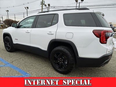 2023 GMC Acadia AT4
