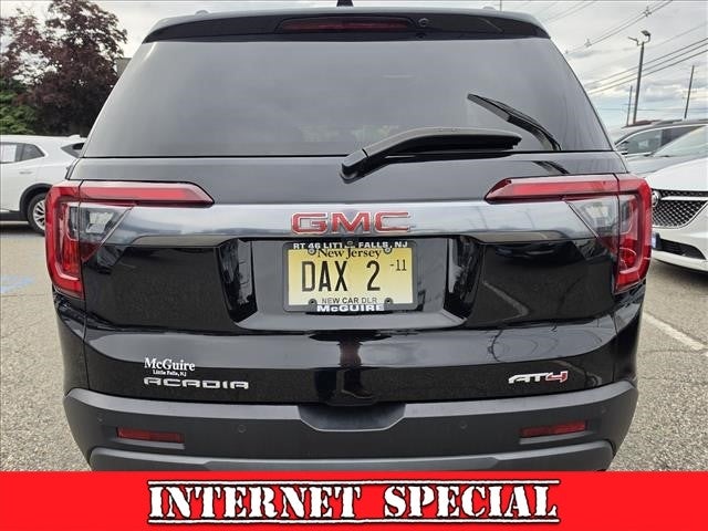 2023 GMC Acadia AT4