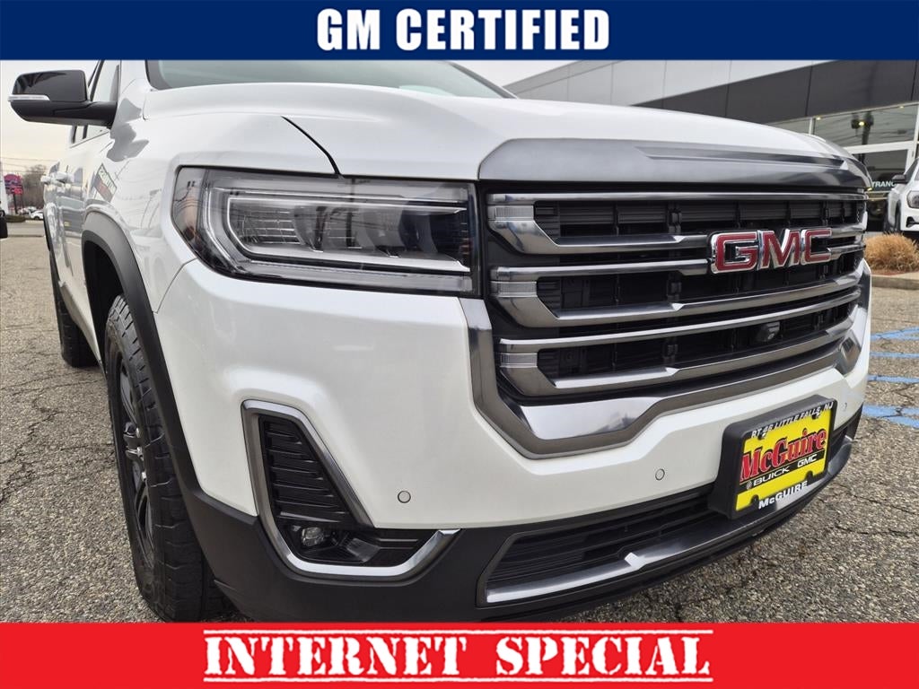 2023 GMC Acadia AT4