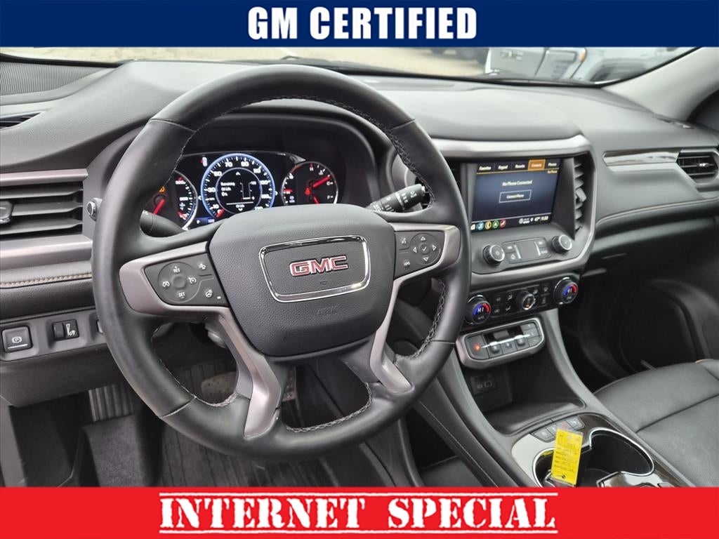 2023 GMC Acadia AT4