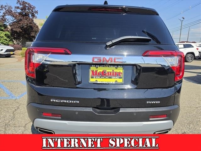 2023 GMC Acadia SLE