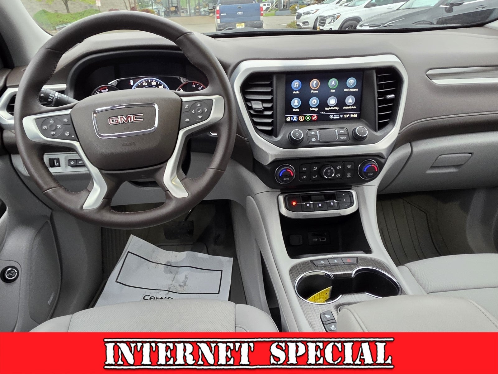 2023 GMC Acadia SLT