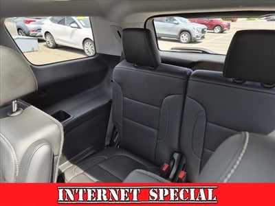 2023 GMC Acadia SLT