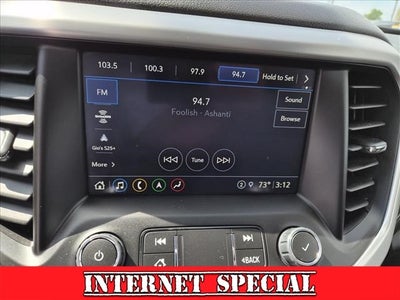 2023 GMC Acadia SLT