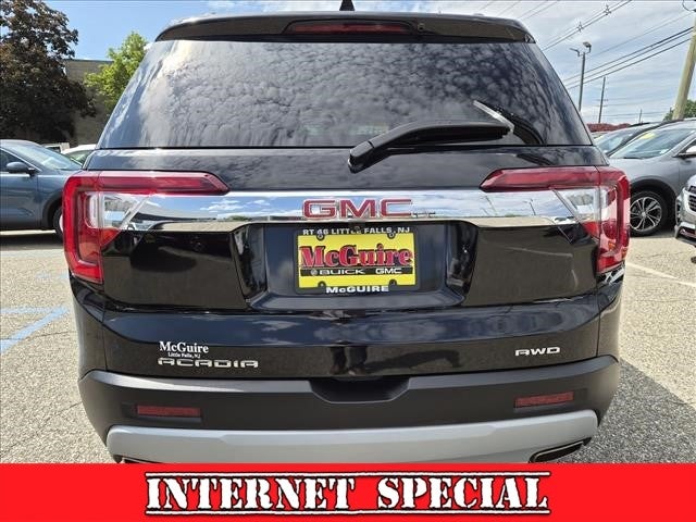 2023 GMC Acadia SLT
