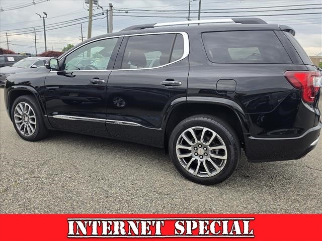 2023 GMC Acadia Denali