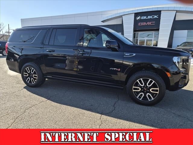 2023 GMC Yukon XL AT4