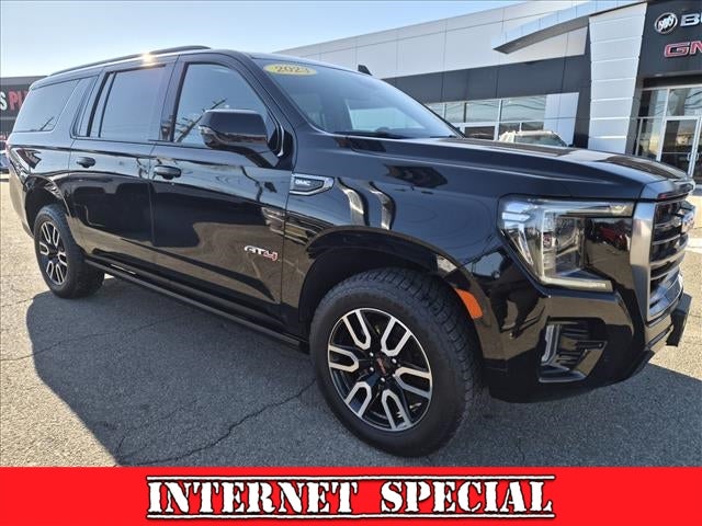 2023 GMC Yukon XL AT4