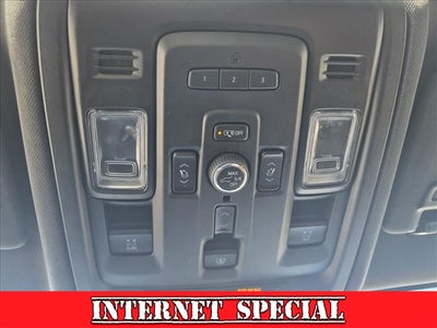 2023 GMC Yukon XL AT4