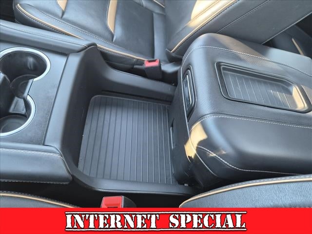 2023 GMC Yukon XL AT4