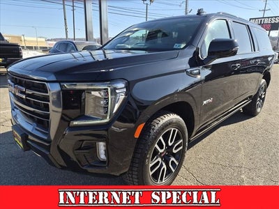 2023 GMC Yukon XL AT4