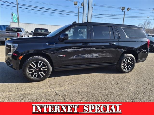 2023 GMC Yukon XL AT4