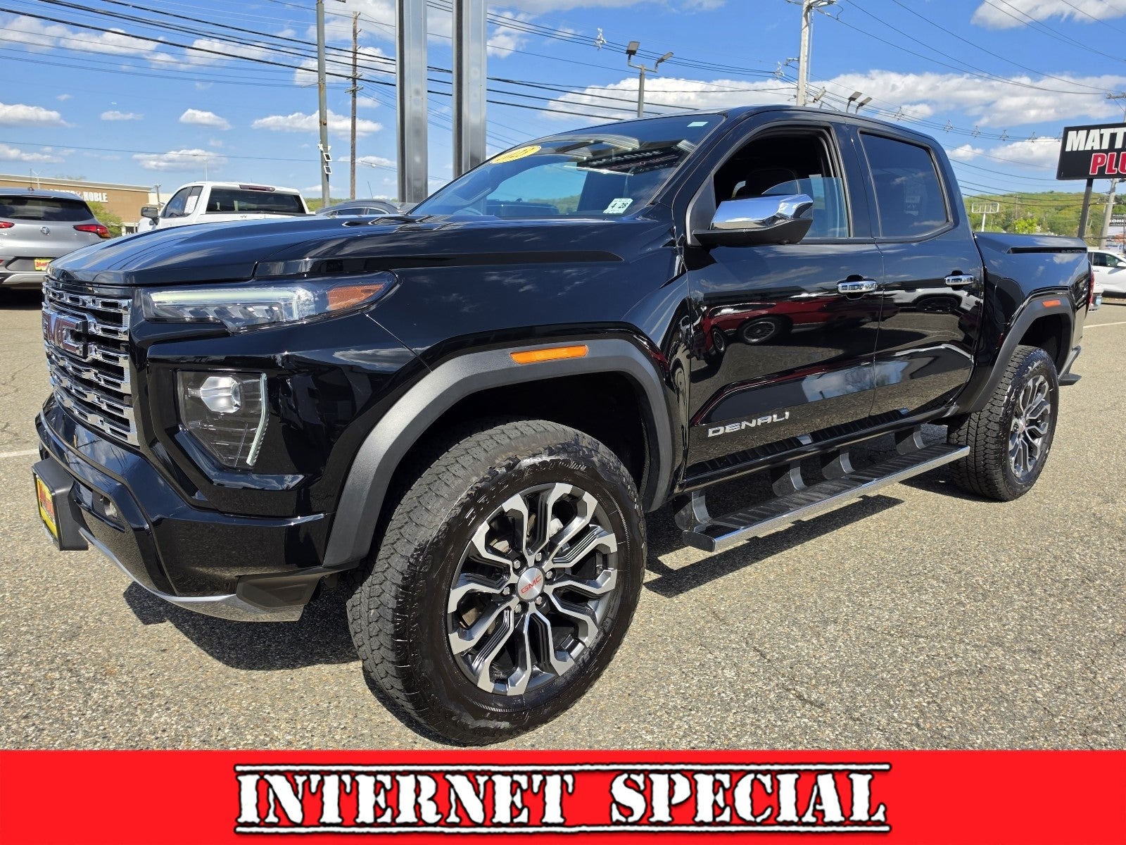2023 GMC Canyon Denali