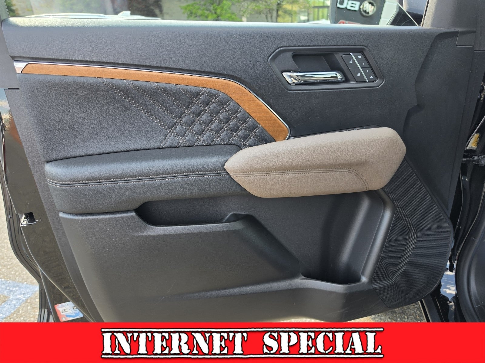 2023 GMC Canyon Denali