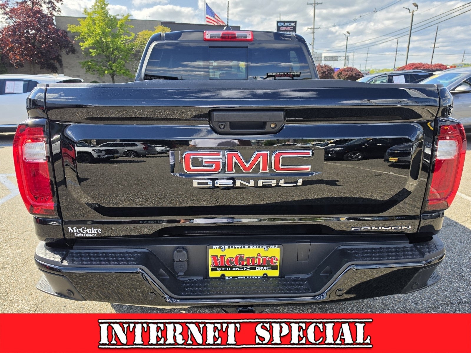 2023 GMC Canyon Denali