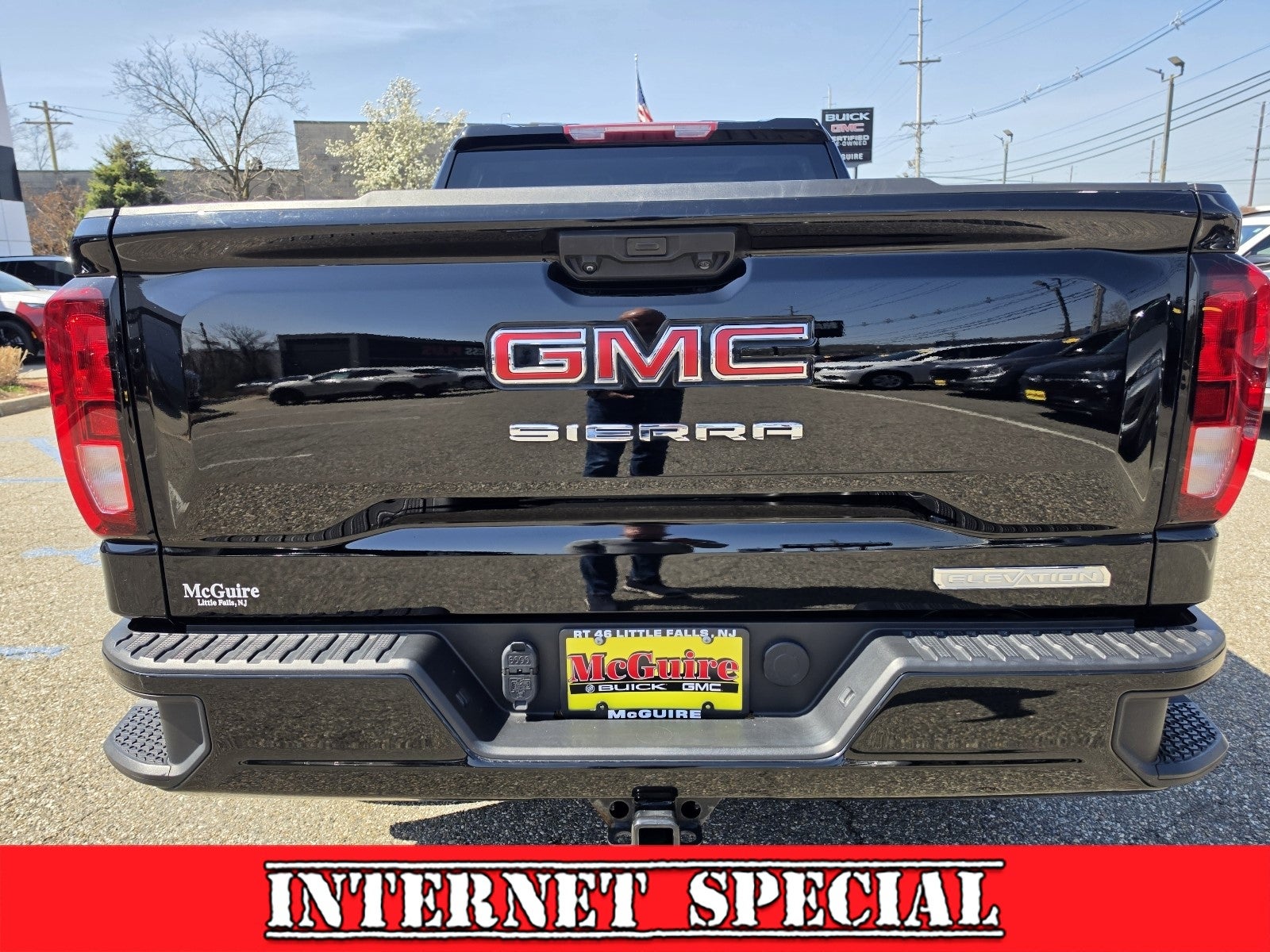 2023 GMC Sierra 1500 Elevation