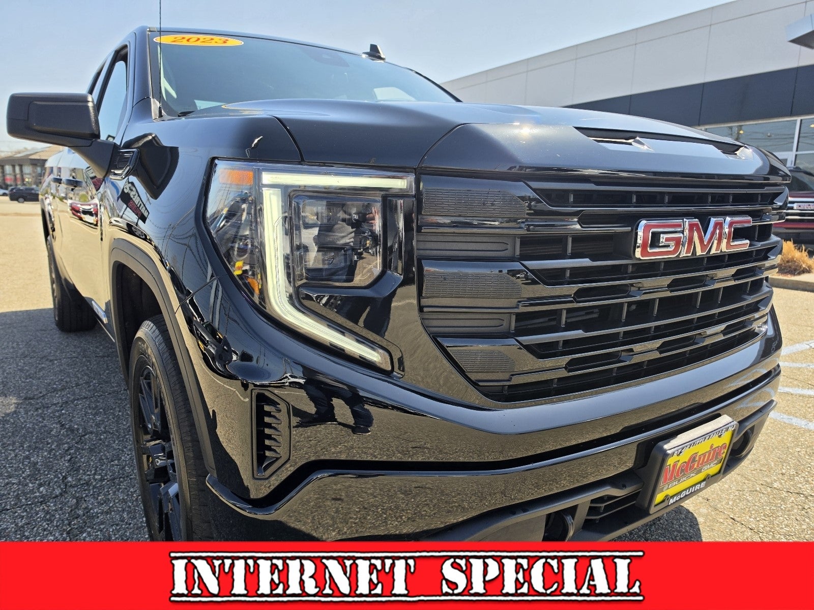 2023 GMC Sierra 1500 Elevation