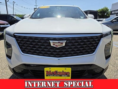 2024 Cadillac XT4 Premium Luxury
