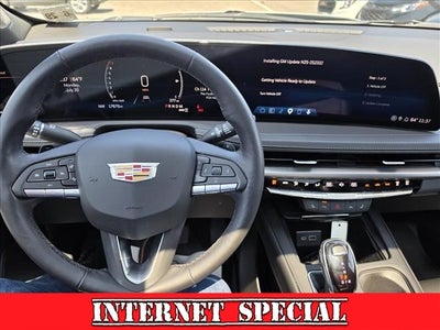 2024 Cadillac XT4 Premium Luxury