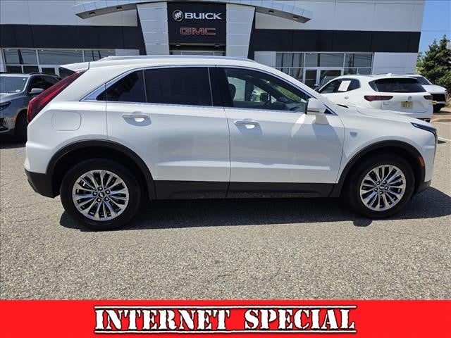 2024 Cadillac XT4 Premium Luxury