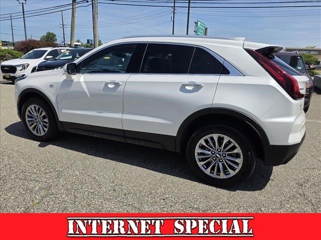 2024 Cadillac XT4 Premium Luxury