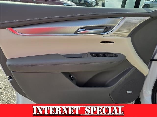 2023 Cadillac XT5 AWD Premium Luxury