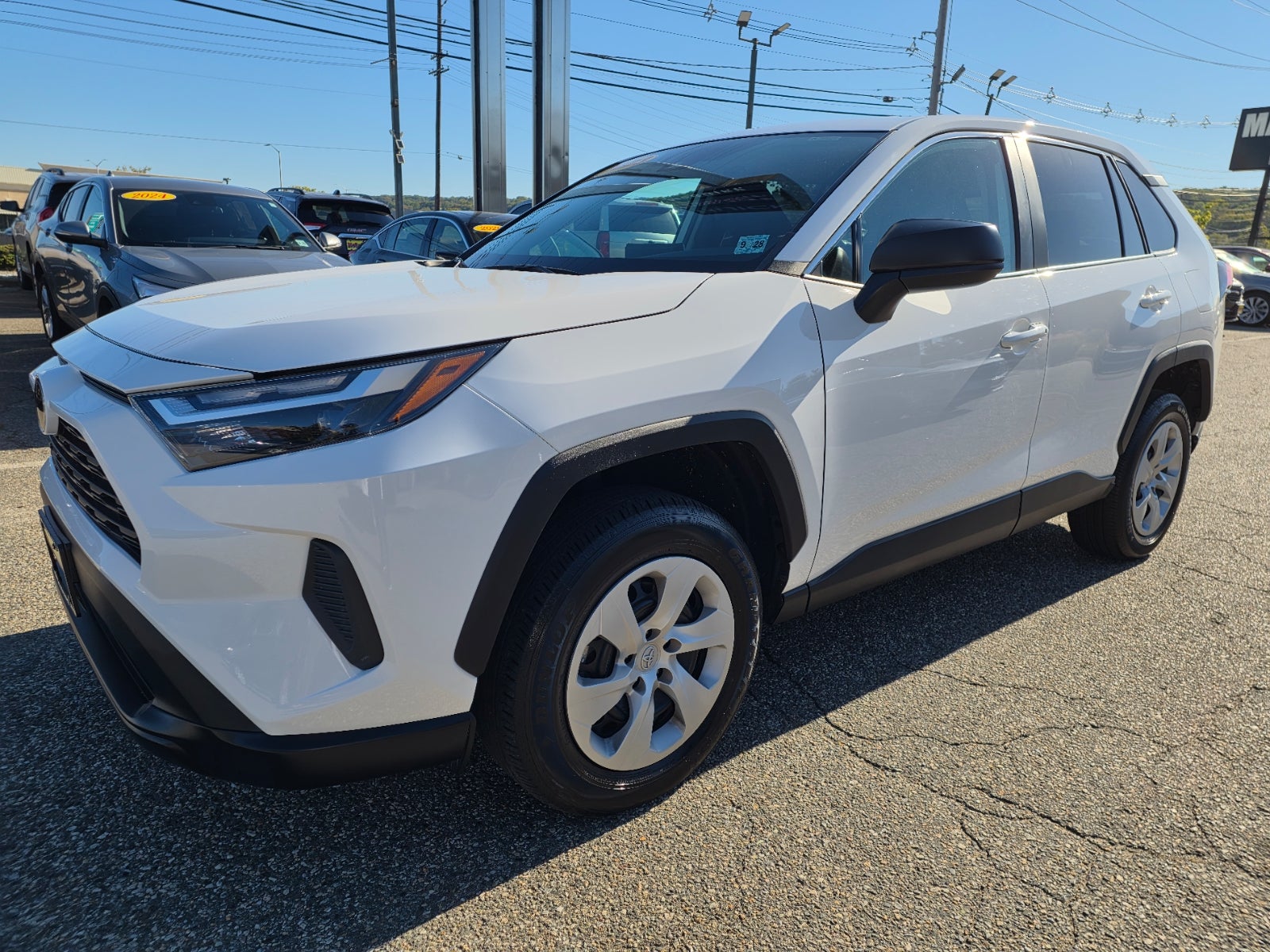 2023 Toyota RAV4 LE