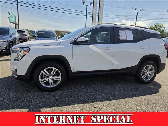 2023 GMC Terrain SLE