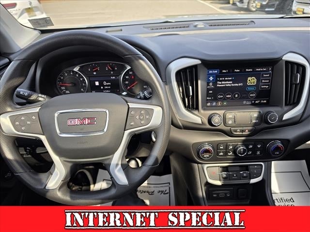 2023 GMC Terrain SLE