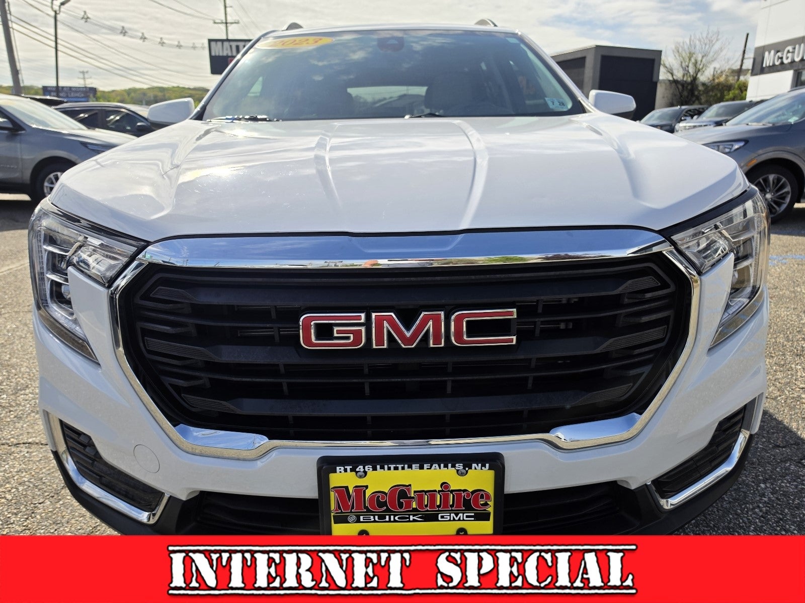 2023 GMC Terrain SLE