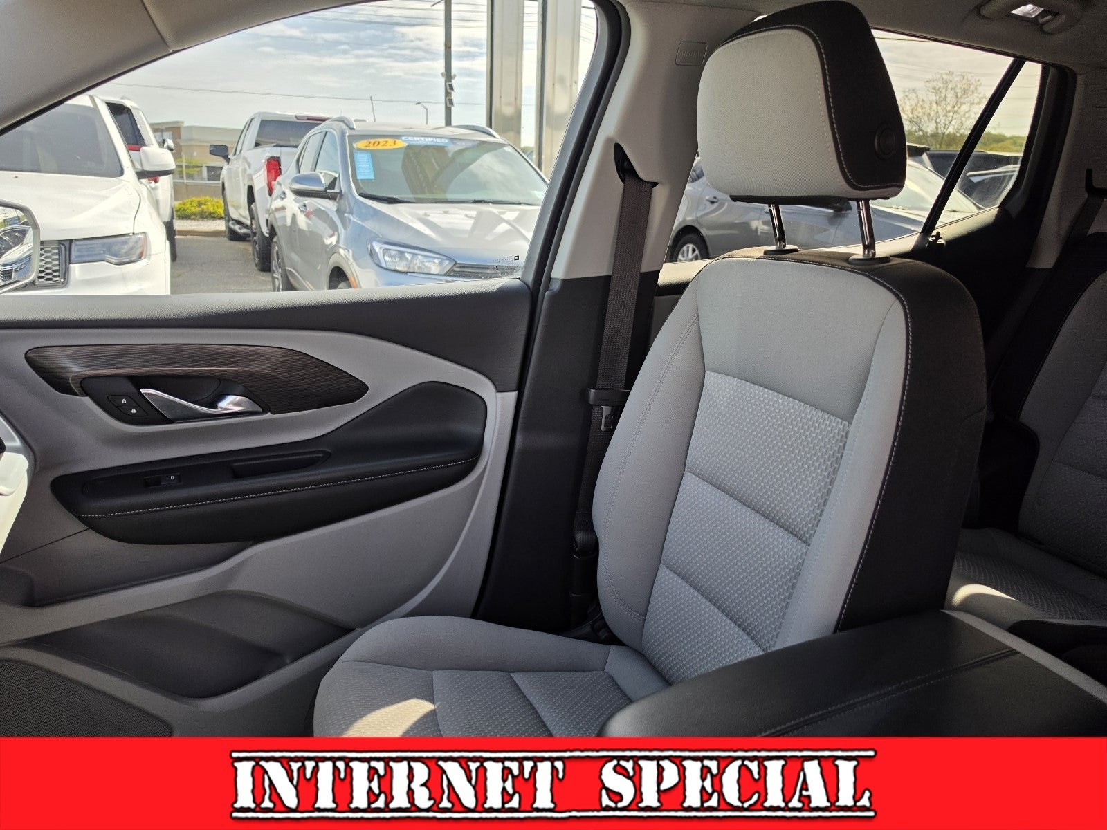 2023 GMC Terrain SLE