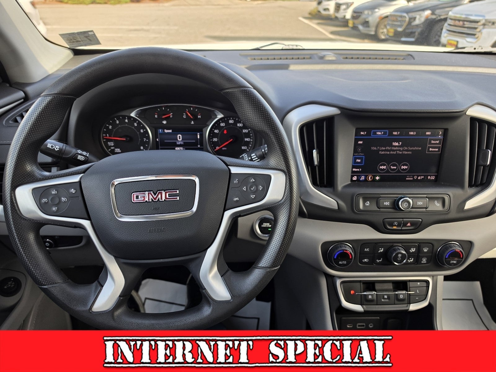 2023 GMC Terrain SLE