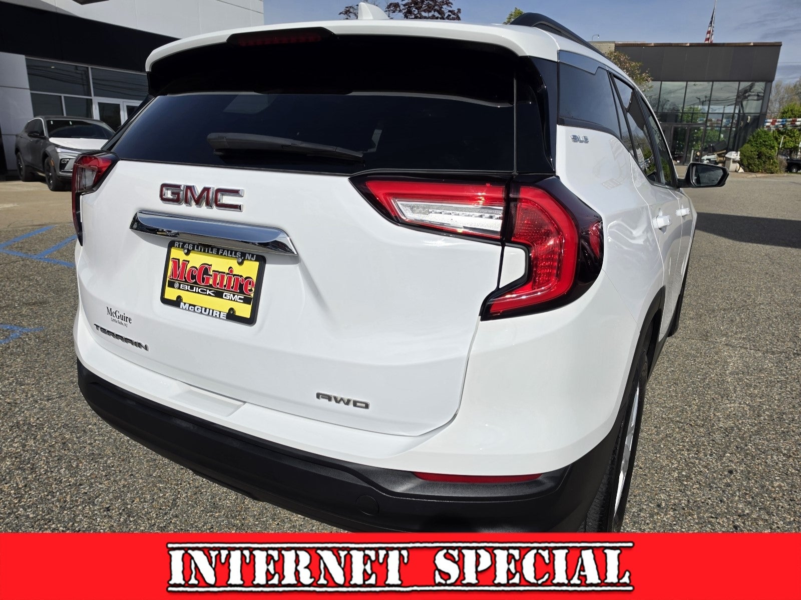 2023 GMC Terrain SLE