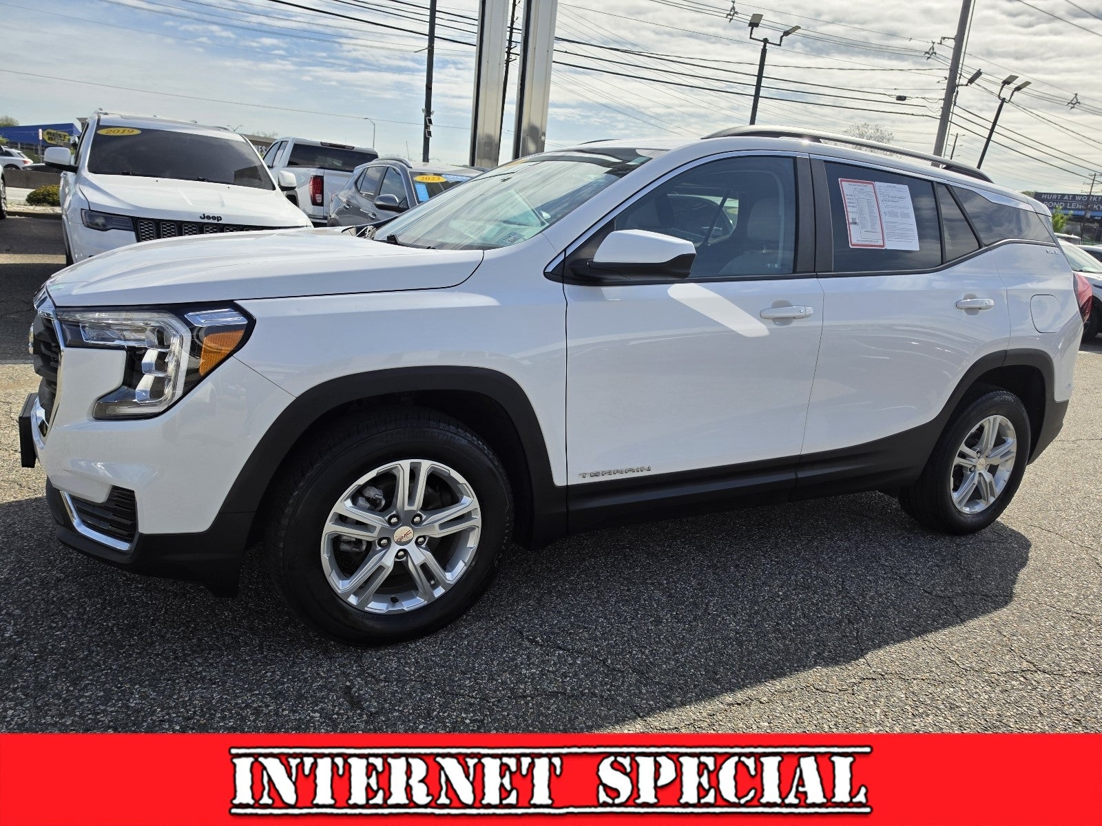 2023 GMC Terrain SLE