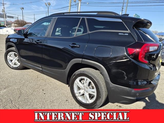 2022 GMC Terrain SLE