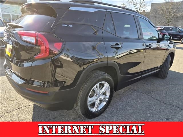 2022 GMC Terrain SLE