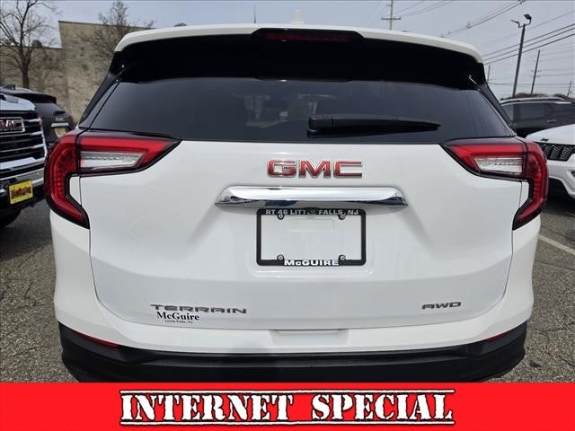 2022 GMC Terrain SLE