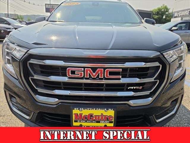 2023 GMC Terrain AT4