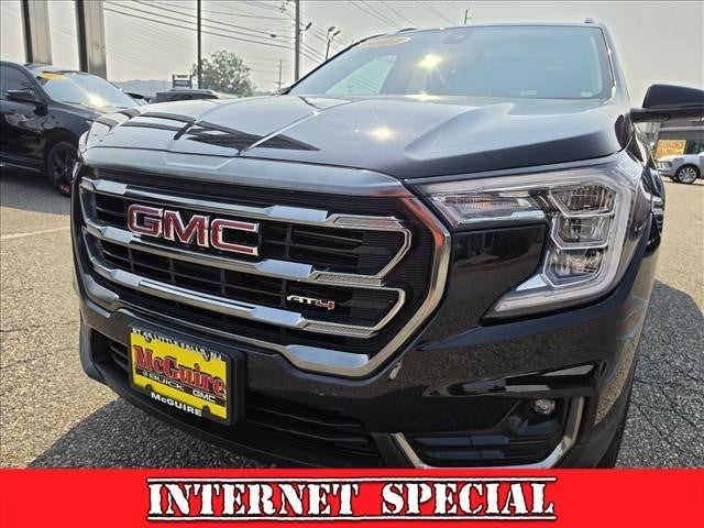 2023 GMC Terrain AT4