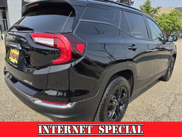 2023 GMC Terrain AT4