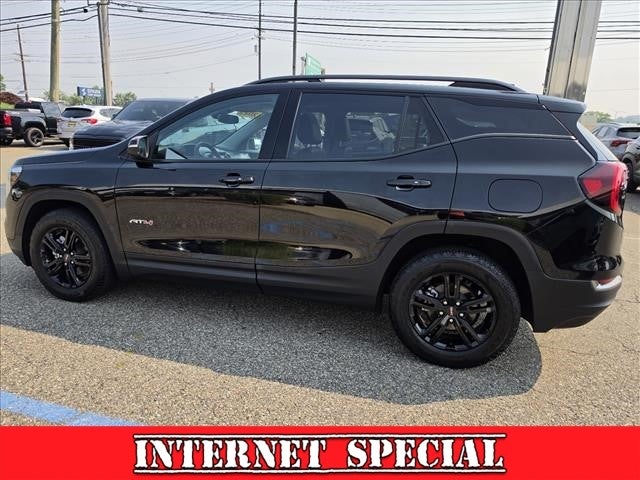 2023 GMC Terrain AT4