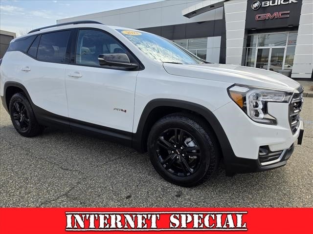 2022 GMC Terrain AT4