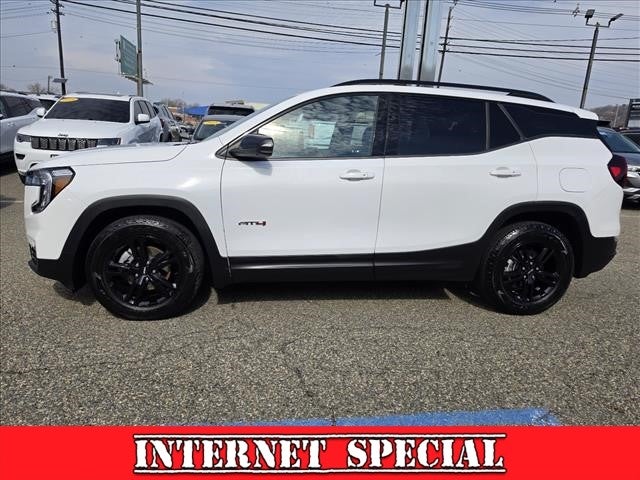 2022 GMC Terrain AT4