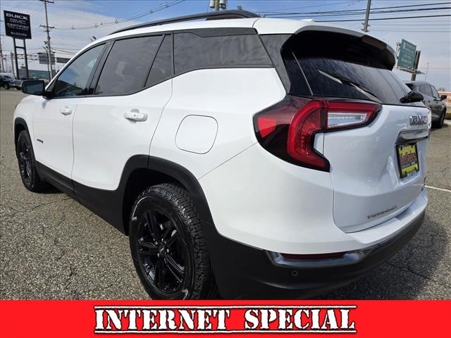 2022 GMC Terrain AT4